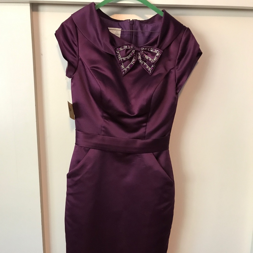 Knee length dress with pockets
